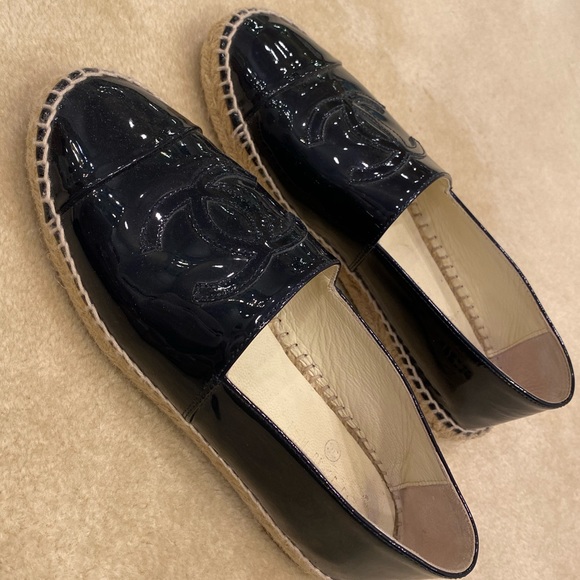 Chanel navy patent leather espadrilles size 7 - Picture 3 of 5